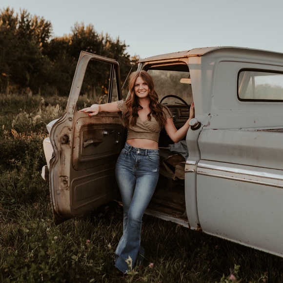 morgan_miller19